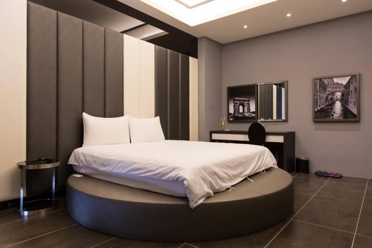 Bookline B&B Hualien Eksteriør billede